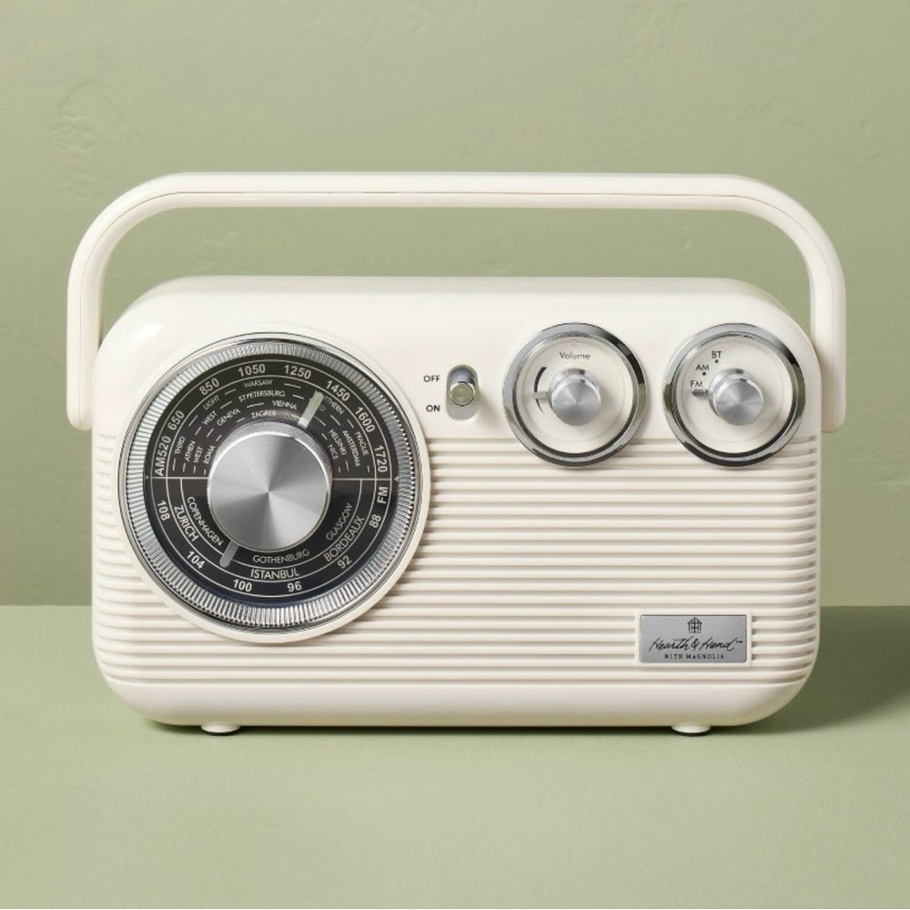 Target Cream Portable Radio